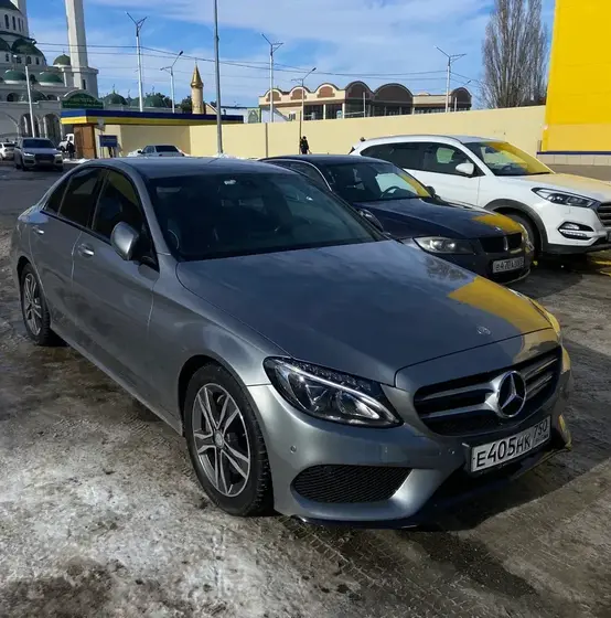Mercedes Benz C200